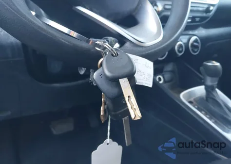 2022 Hyundai Venue Se from USA, damaged, VIN KMHRB8A34NU154151